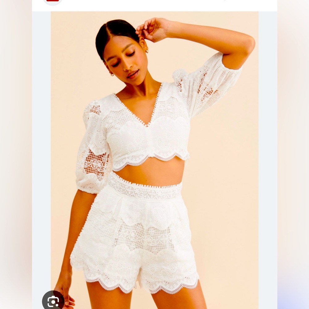 Mendocino Madelyn Shorts and crop top
RAHI